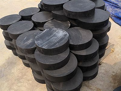 乾安县板式橡胶支座由若干层橡胶片与薄钢板经加压硫化